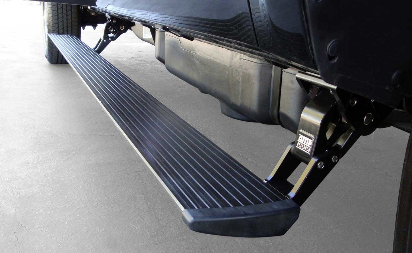 Amp Research Powerstep 11-14 GM P/U 2500 Crew/Extended Cab MPN AMP75146-01A For GM Fullsize Truck 2011-14