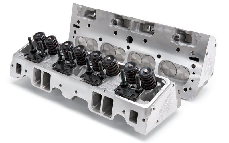 Edelbrock SBC E-Street Cylinder Heads - 70cc 2.02/1.60 MPN EDE5073 For Chevy