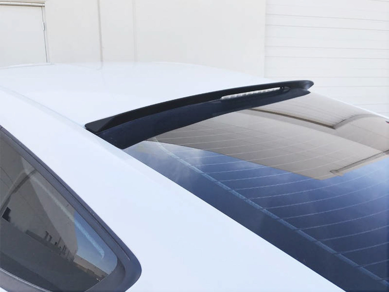 Drake Automotive Group 15- Mustang Roof Spoil er MPN DRAFR3Z-6344210-RS For Ford Mustang 2015-17