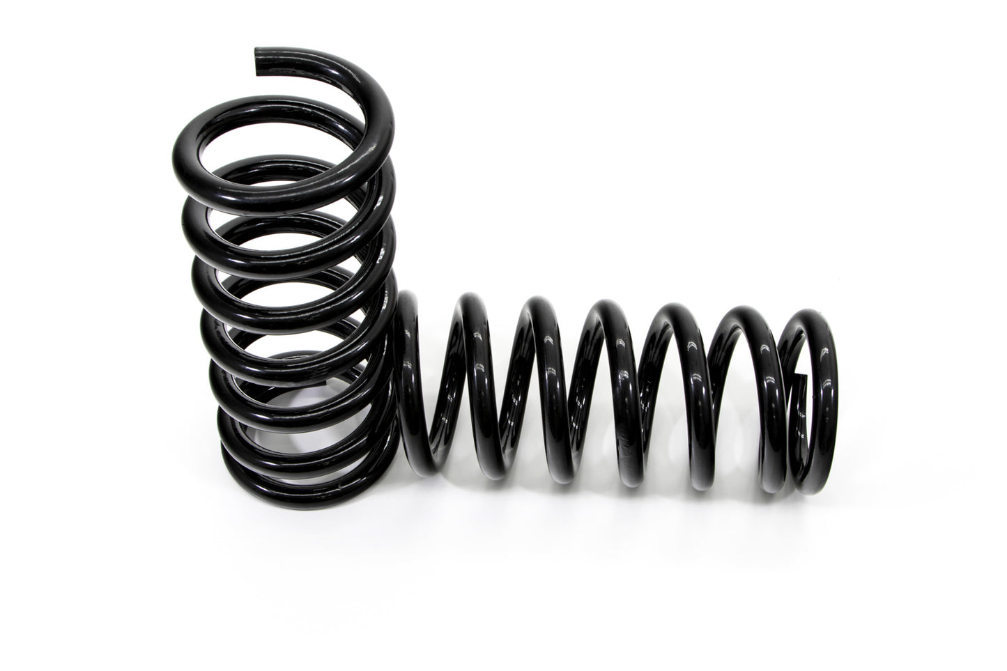 UMI PERFORMANCE Front Springs 2in Lower Pair UMI2647F