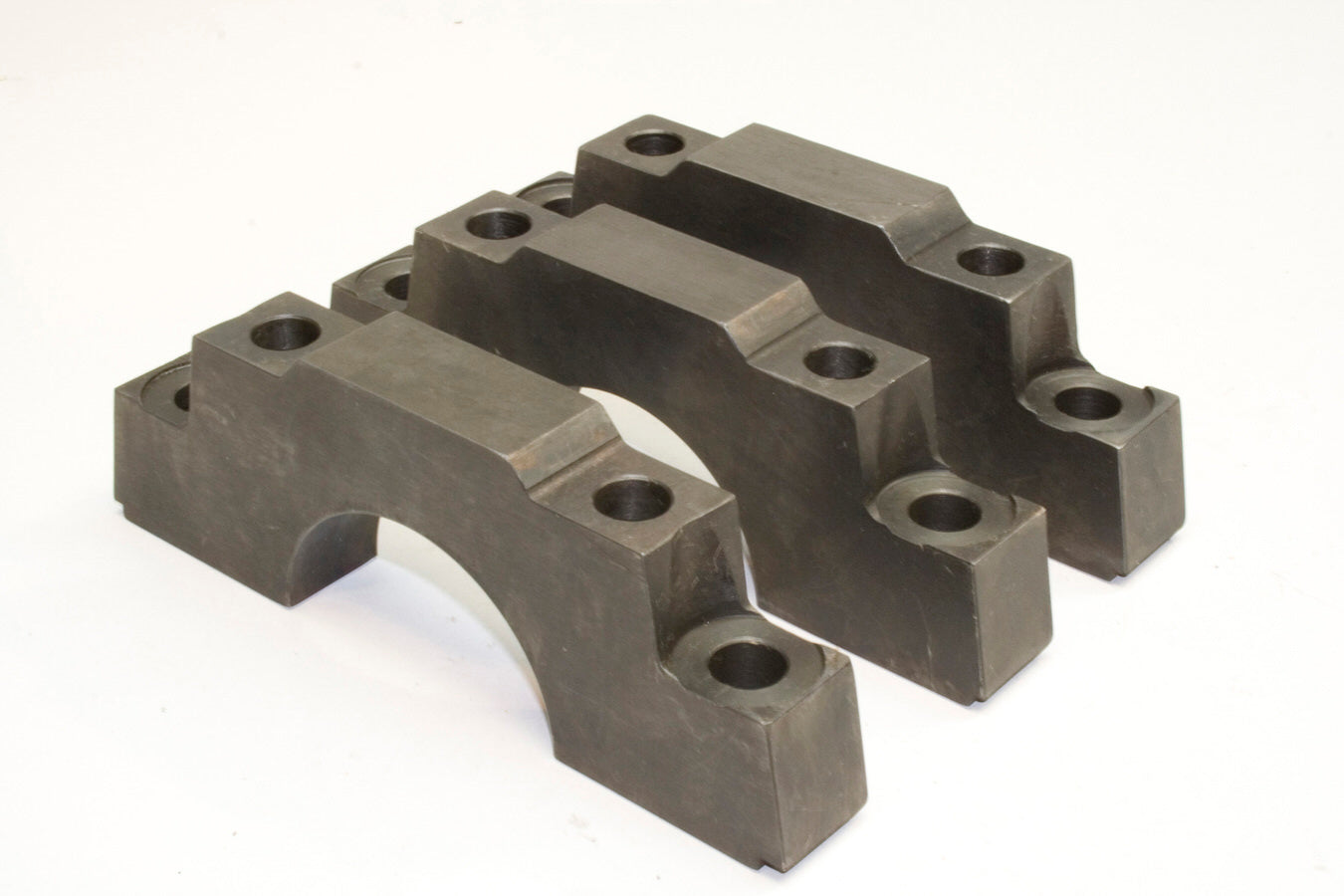 Prw Industries, Inc. Billet Main Caps 67-86 Chevy 350 4-Bolt Repl. MPN PQX1735001 For Chevy