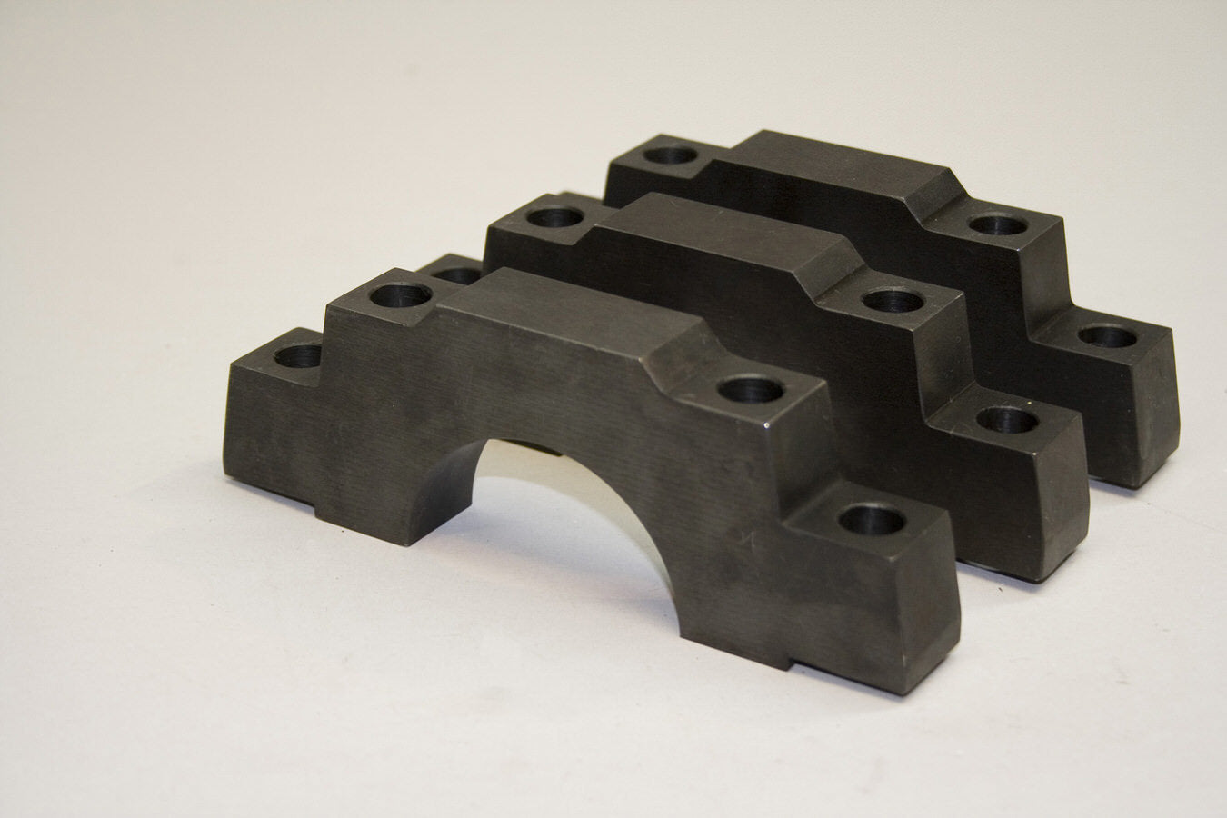 Prw Industries, Inc. Billet Main Caps 67-86 Chevy 350 2 to 4-Bolt MPN PQX1735003 For Chevy